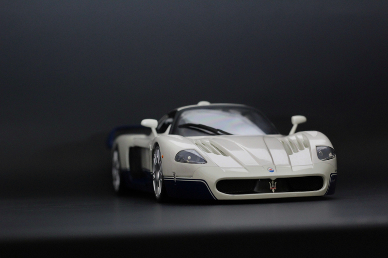 Illustration for article titled Maserati MC12 by Hot Wheels in 1:18